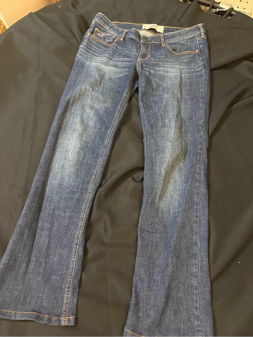 Hollister Dark Indigo straight cut Jeans with Faded Knees